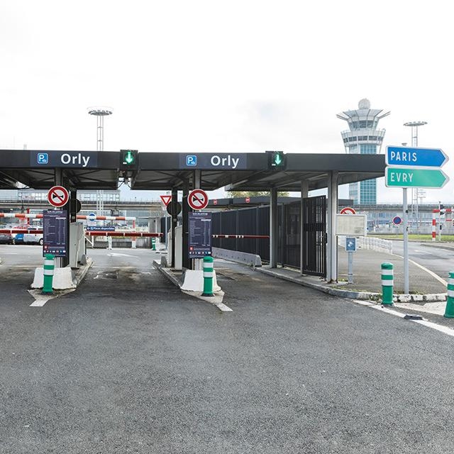 Parking Orly P4b