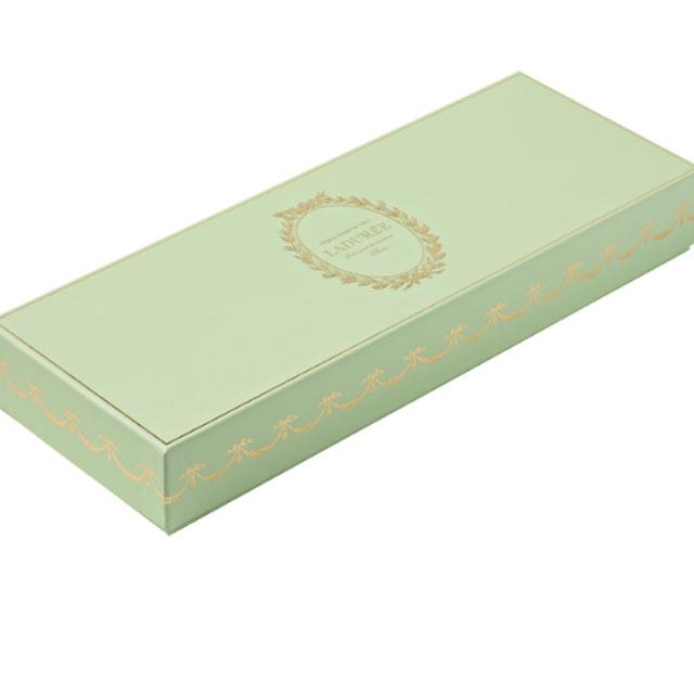 54 macarons gift box - Prestige